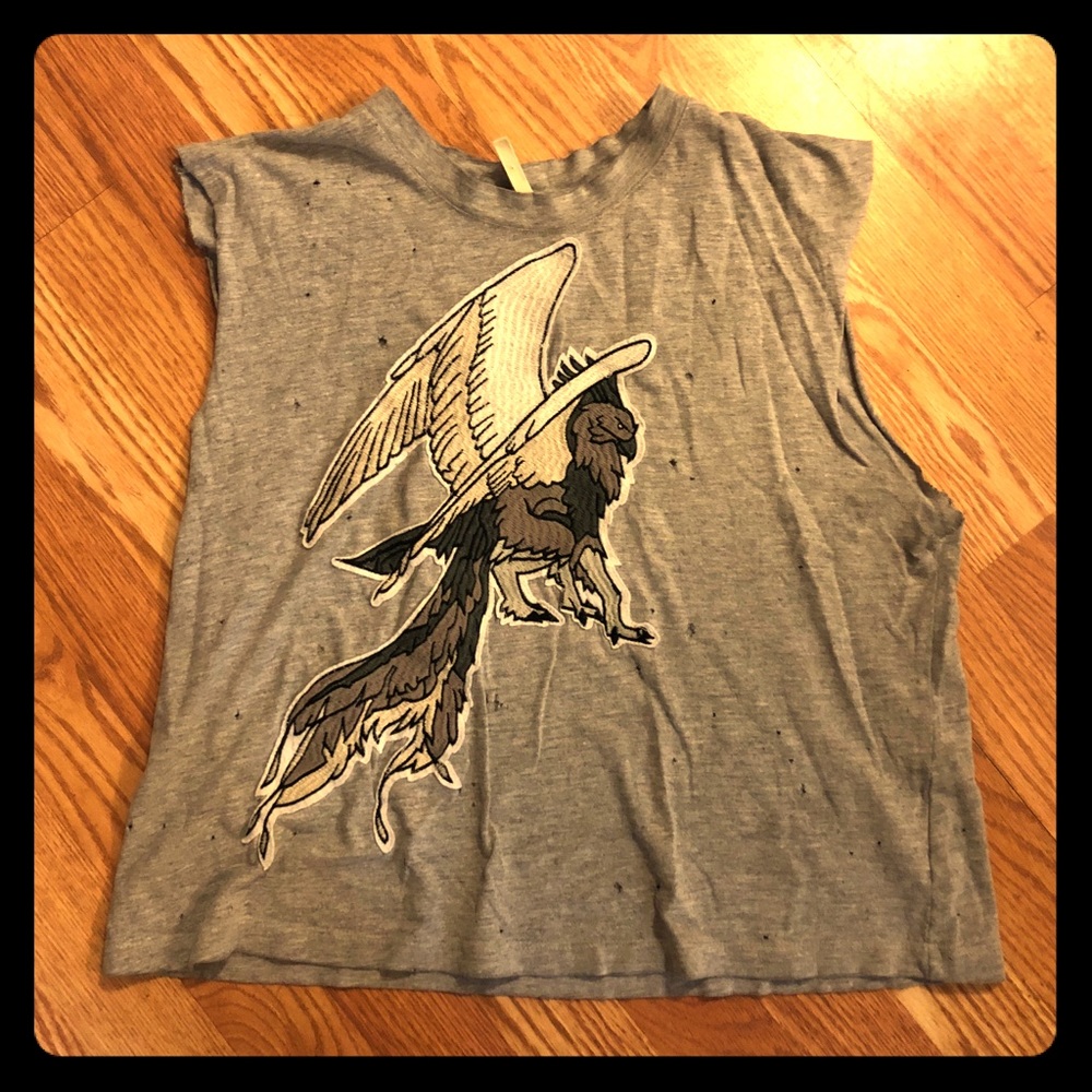 ✨NWOT✨ LF distressed muscle tee (Emma &Sam)